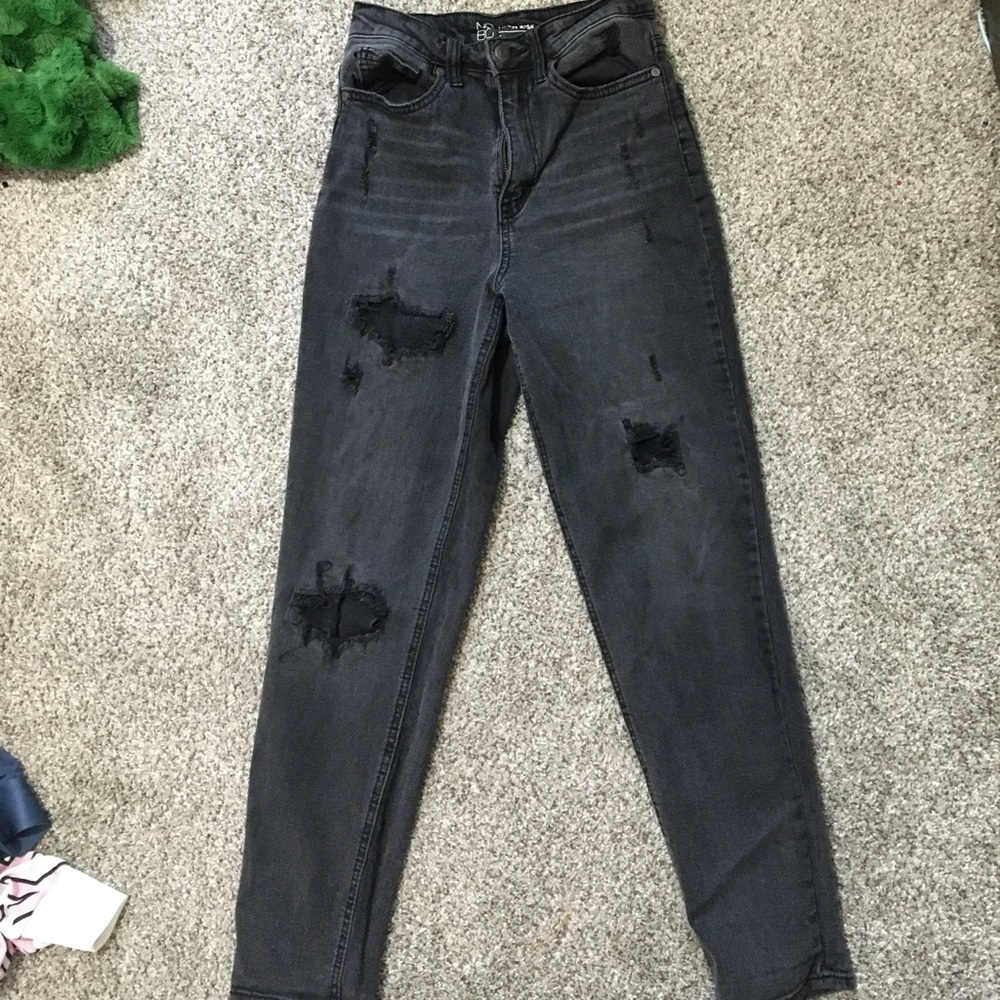 Black ripped jeans